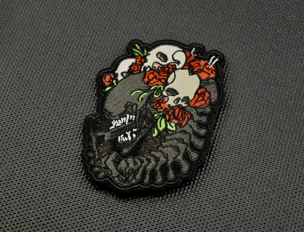 Premium Embroidered Alien Skulls & Roses Morale Patch